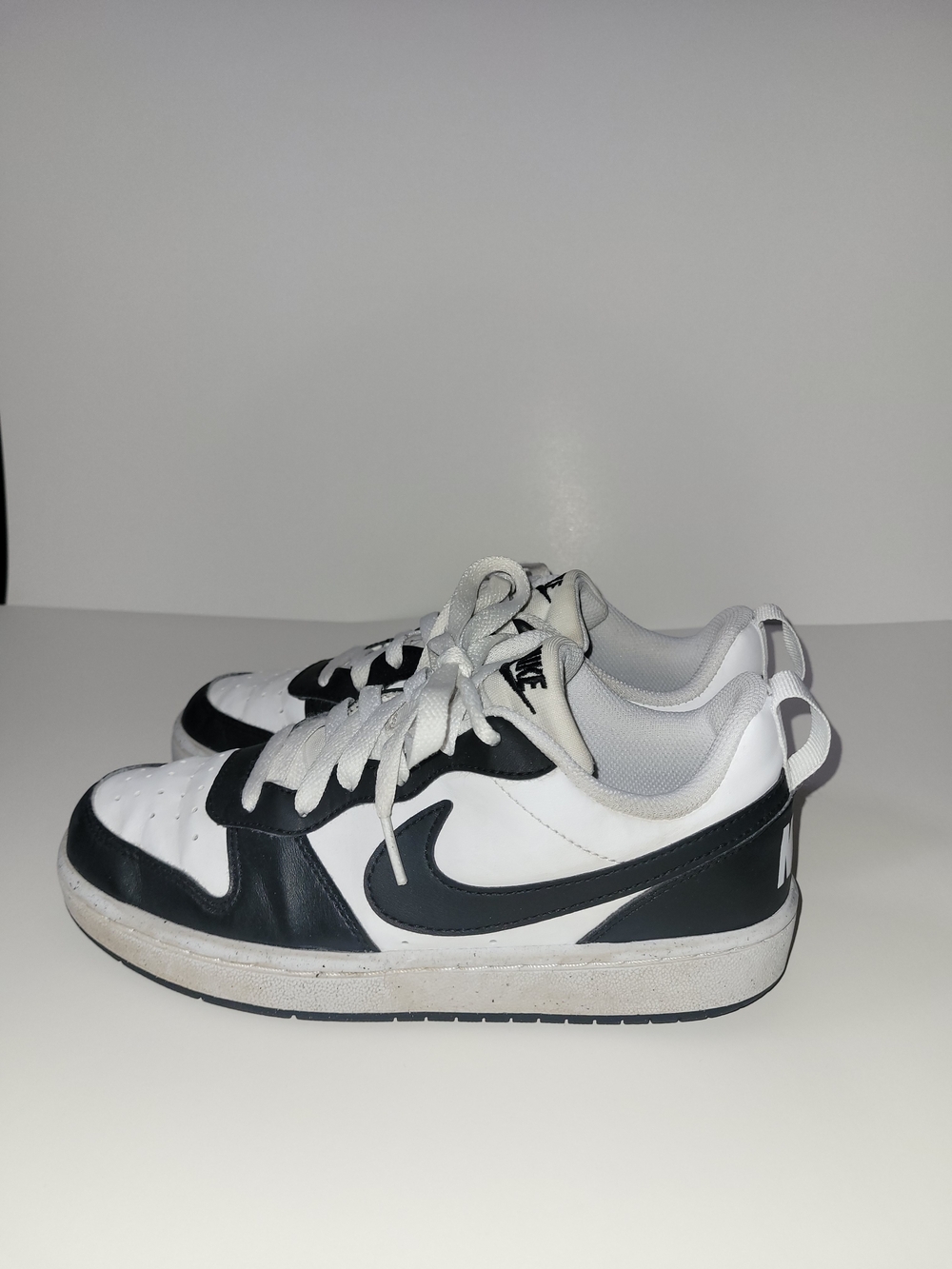 Nike Sz 4 Kids Court Borough Recraft Low Top Sneakers Shoes Panda Dunk